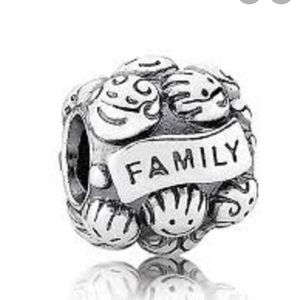 Family PANDORA charm